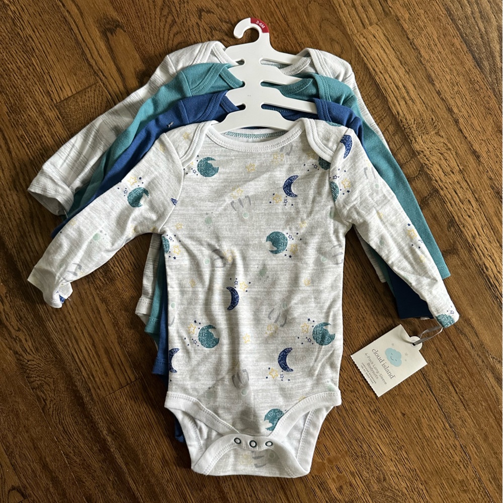 NWT Cloud Island 4-pack long sleeves